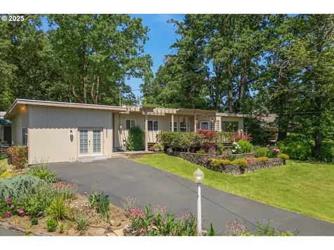 5823 Glen Echo Avenue Gladstone OR 97027
