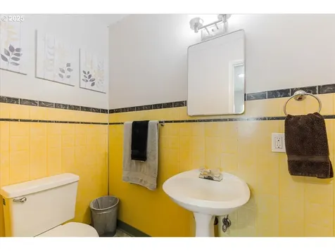 5823 Glen Echo Avenue Gladstone OR 97027