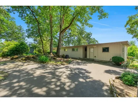 5823 Glen Echo Avenue Gladstone OR 97027