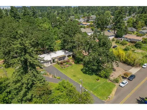 5823 Glen Echo Avenue Gladstone OR 97027