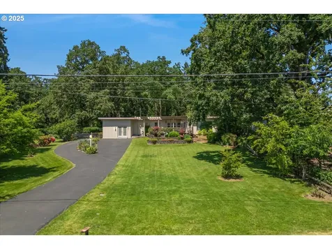 5823 Glen Echo Avenue Gladstone OR 97027