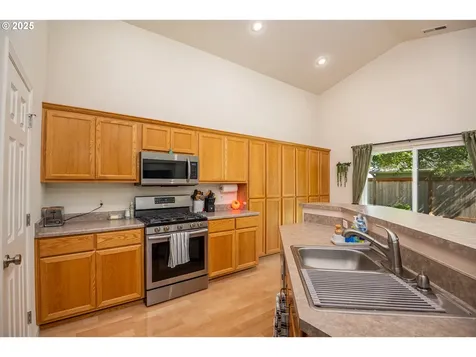 5419 Baden Way Eugene OR 97402