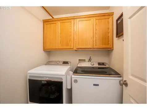 5419 Baden Way Eugene OR 97402