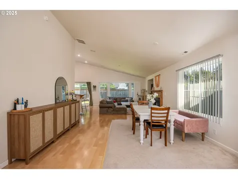 5419 Baden Way Eugene OR 97402