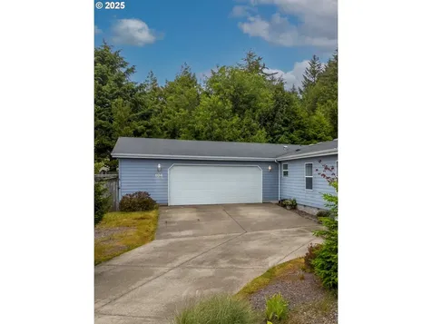 104 SE Fair Wind Court Depoe Bay OR 97341