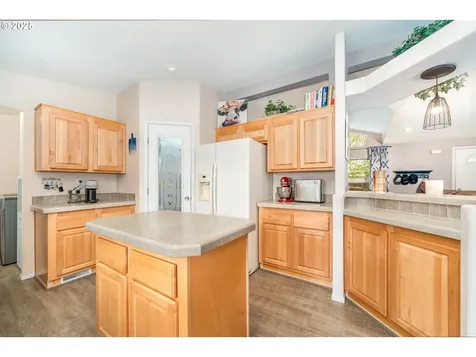 104 SE Fair Wind Court Depoe Bay OR 97341