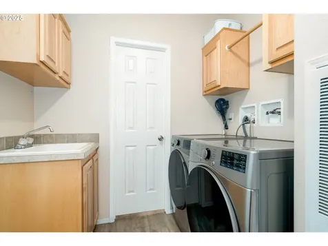 104 SE Fair Wind Court Depoe Bay OR 97341