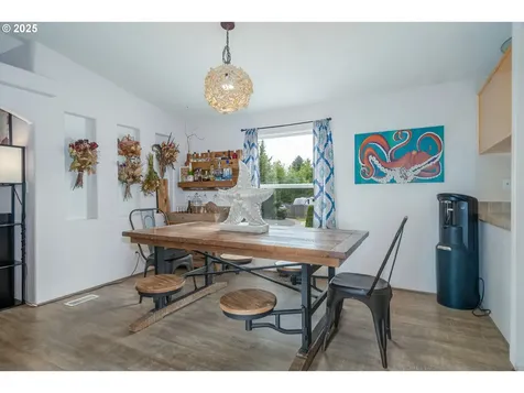 104 SE Fair Wind Court Depoe Bay OR 97341