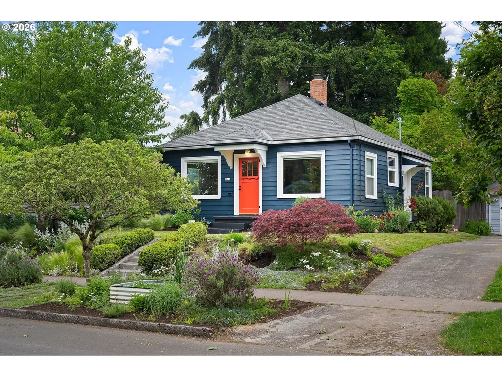 7716 N Mckenna Avenue Portland OR 97203