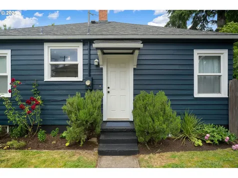 7716 N Mckenna Avenue Portland OR 97203