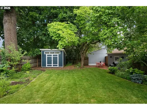 7716 N Mckenna Avenue Portland OR 97203
