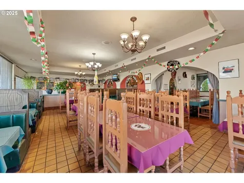 1347 NE Stephens Street Roseburg OR 97470