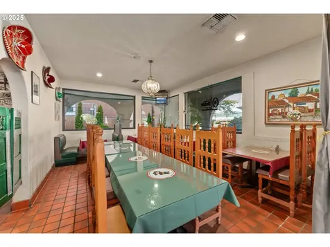 1347 NE Stephens Street Roseburg OR 97470