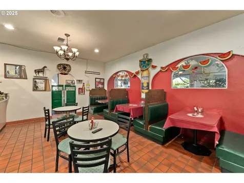 1347 NE Stephens Street Roseburg OR 97470