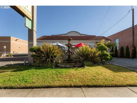 1347 NE Stephens Street Roseburg OR 97470