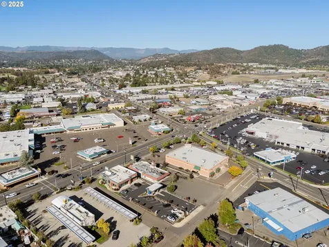 1347 NE Stephens Street Roseburg OR 97470
