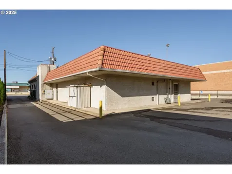 1347 NE Stephens Street Roseburg OR 97470