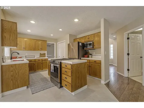 5386 NW 164th Avenue Portland OR 97229