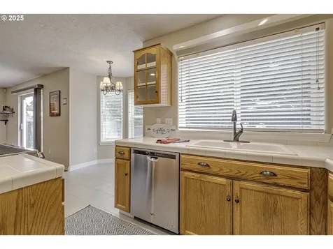 5386 NW 164th Avenue Portland OR 97229