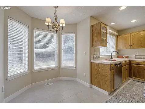 5386 NW 164th Avenue Portland OR 97229