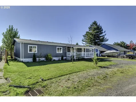 409 Wolfe Avenue Amity OR 97101