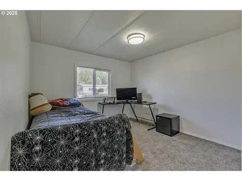 409 Wolfe Avenue Amity OR 97101