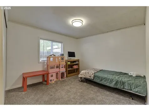 409 Wolfe Avenue Amity OR 97101