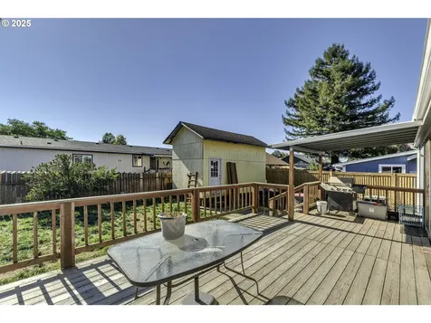 409 Wolfe Avenue Amity OR 97101