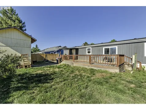 409 Wolfe Avenue Amity OR 97101
