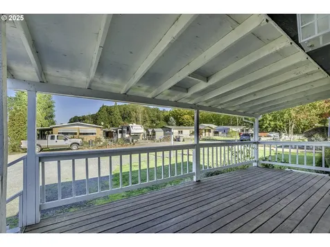 409 Wolfe Avenue Amity OR 97101