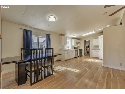 409 Wolfe Avenue Amity OR 97101