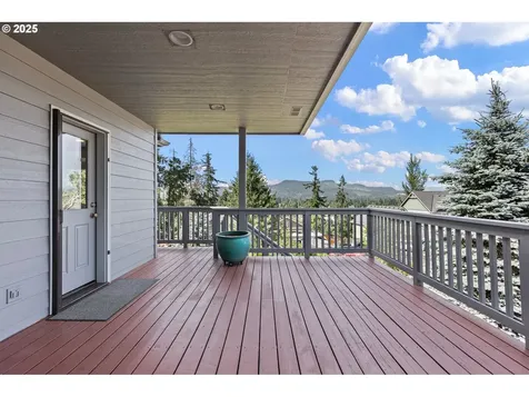 380 Mountaingate Drive Springfield OR 97478
