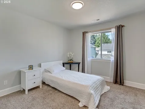 7913 SW Leiser Lane Portland OR 97224