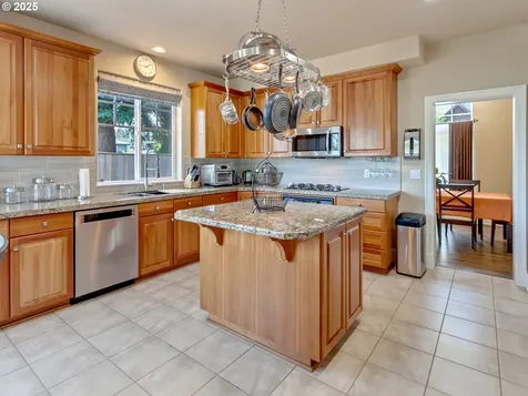 7913 SW Leiser Lane Portland OR 97224