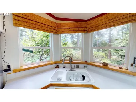 1634 Idaho Street Port Orford OR 97465