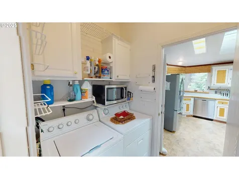 1634 Idaho Street Port Orford OR 97465