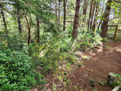 1634 Idaho Street Port Orford OR 97465