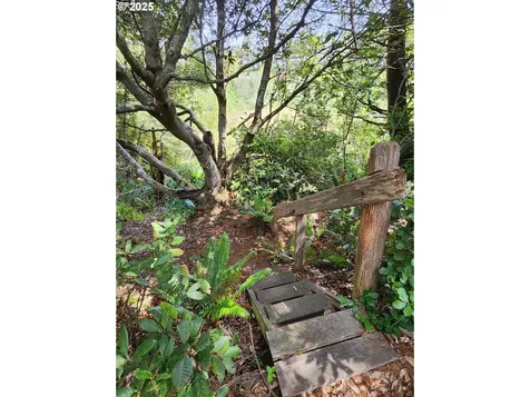 1634 Idaho Street Port Orford OR 97465