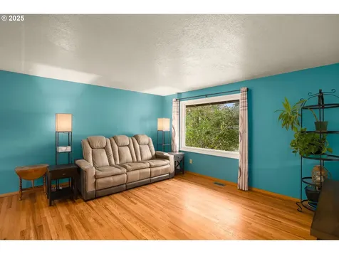 15424 SE Rhone Court Portland OR 97236