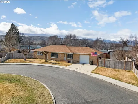 2975 N 3rd Street Baker City OR 97814