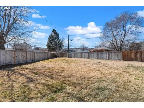 2975 N 3rd Street Baker City OR 97814