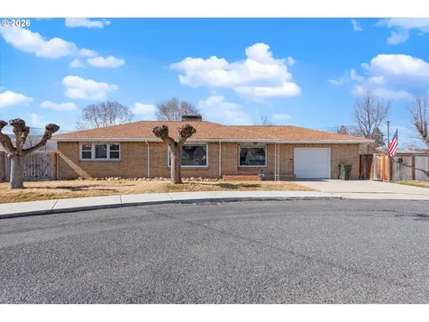 2975 N 3rd Street Baker City OR 97814
