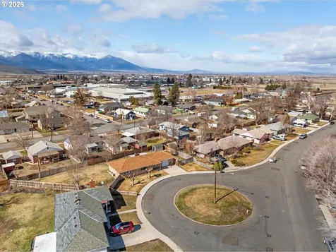 2975 N 3rd Street Baker City OR 97814