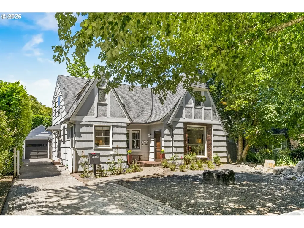 6627 SE 34th Avenue Portland OR 97202