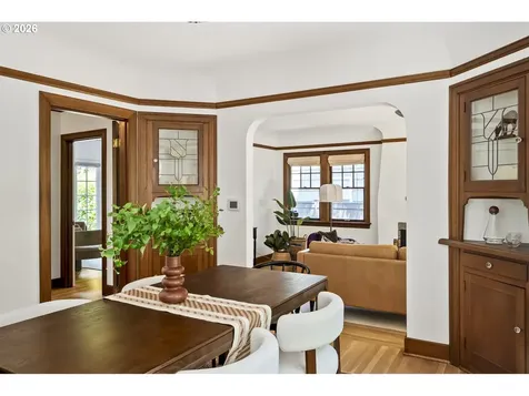 6627 SE 34th Avenue Portland OR 97202