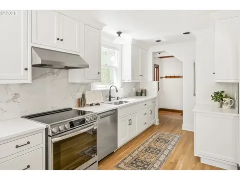 6627 SE 34th Avenue Portland OR 97202