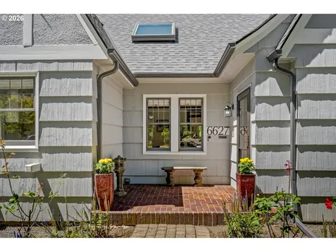 6627 SE 34th Avenue Portland OR 97202