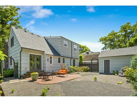 6627 SE 34th Avenue Portland OR 97202