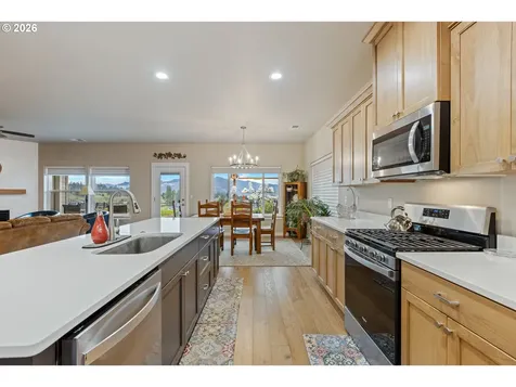 888 Medina Avenue Sutherlin OR 97479
