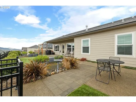 888 Medina Avenue Sutherlin OR 97479